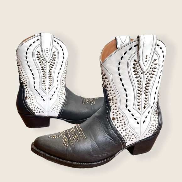 RARE Frye Tulsa Stud White Black Cowboy Pull-On Vintage Party/Festival Low Boots - Picture 14 of 14